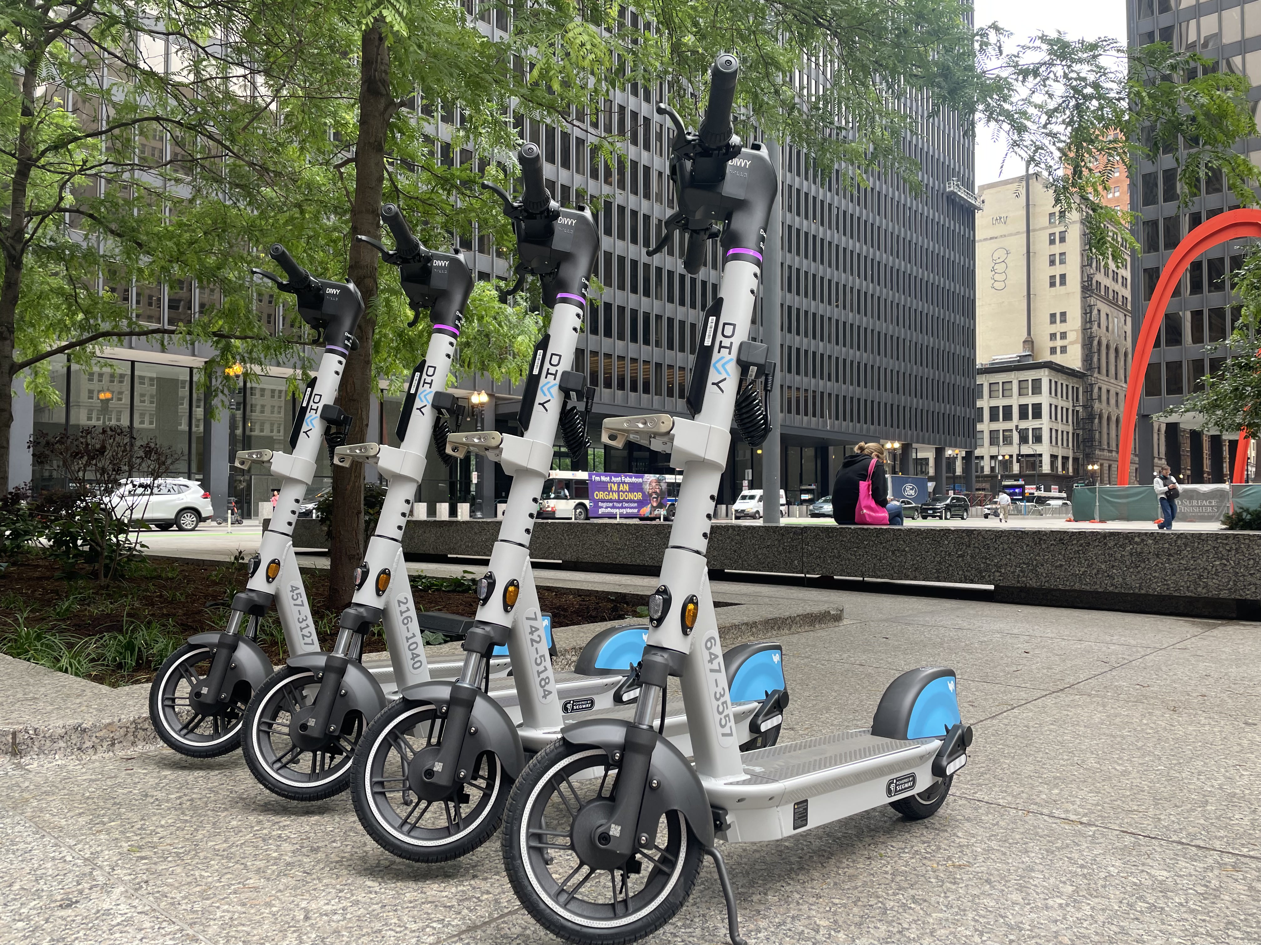 City of Chicago CDOT and Lyft New Divvy E Scooters Rolling Out
