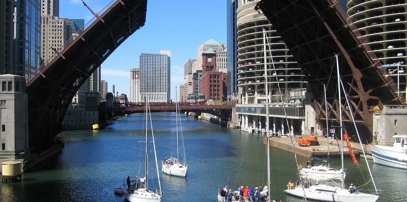 Chicago Boat Runs Mark the Official Start Boating Season