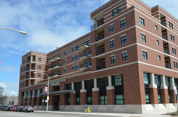 City Of Chicago Oakwood Shores Terrace Apartments