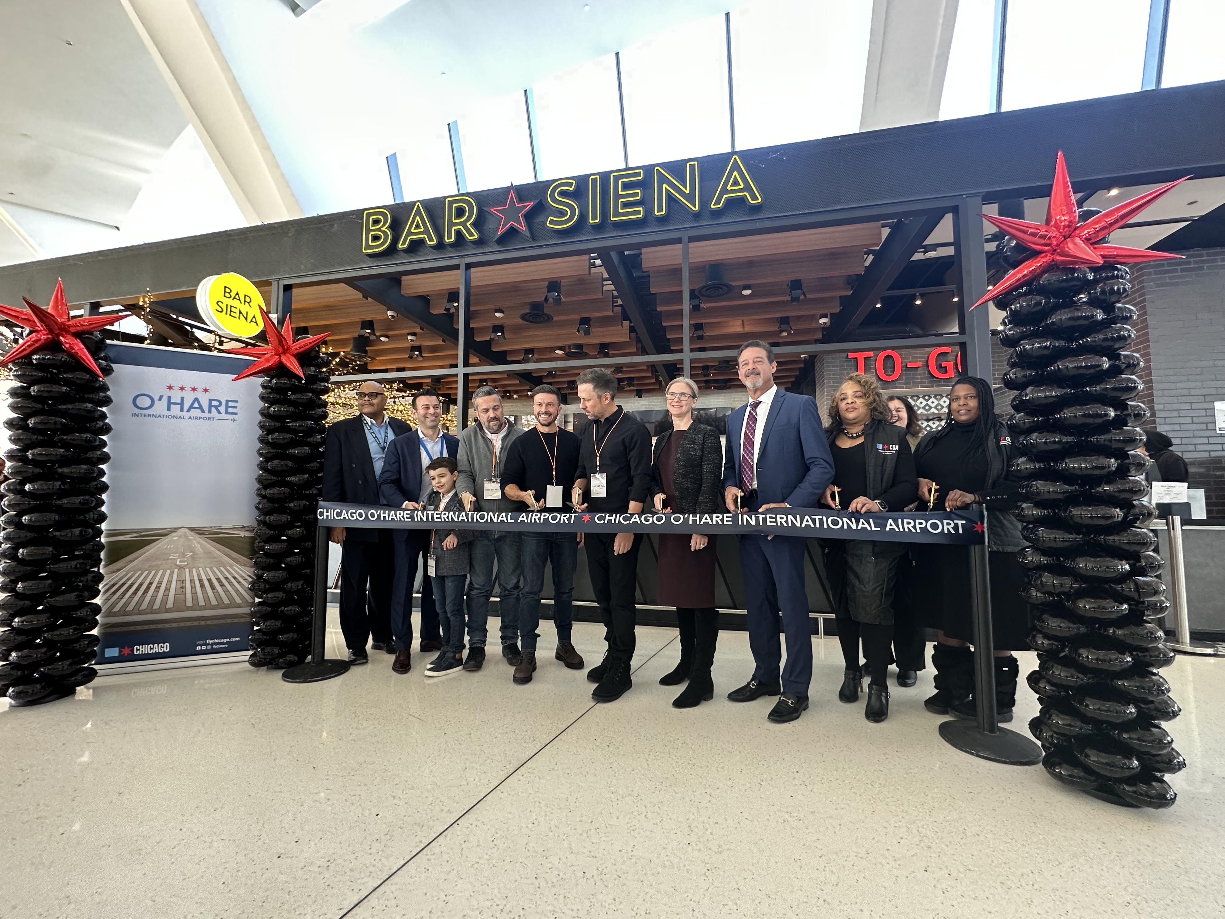 Ribbon cutting for ORD'S new Bar Siena in Terminal 5